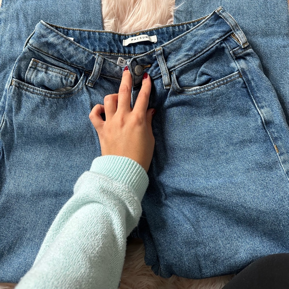 Pacsun mom jeans